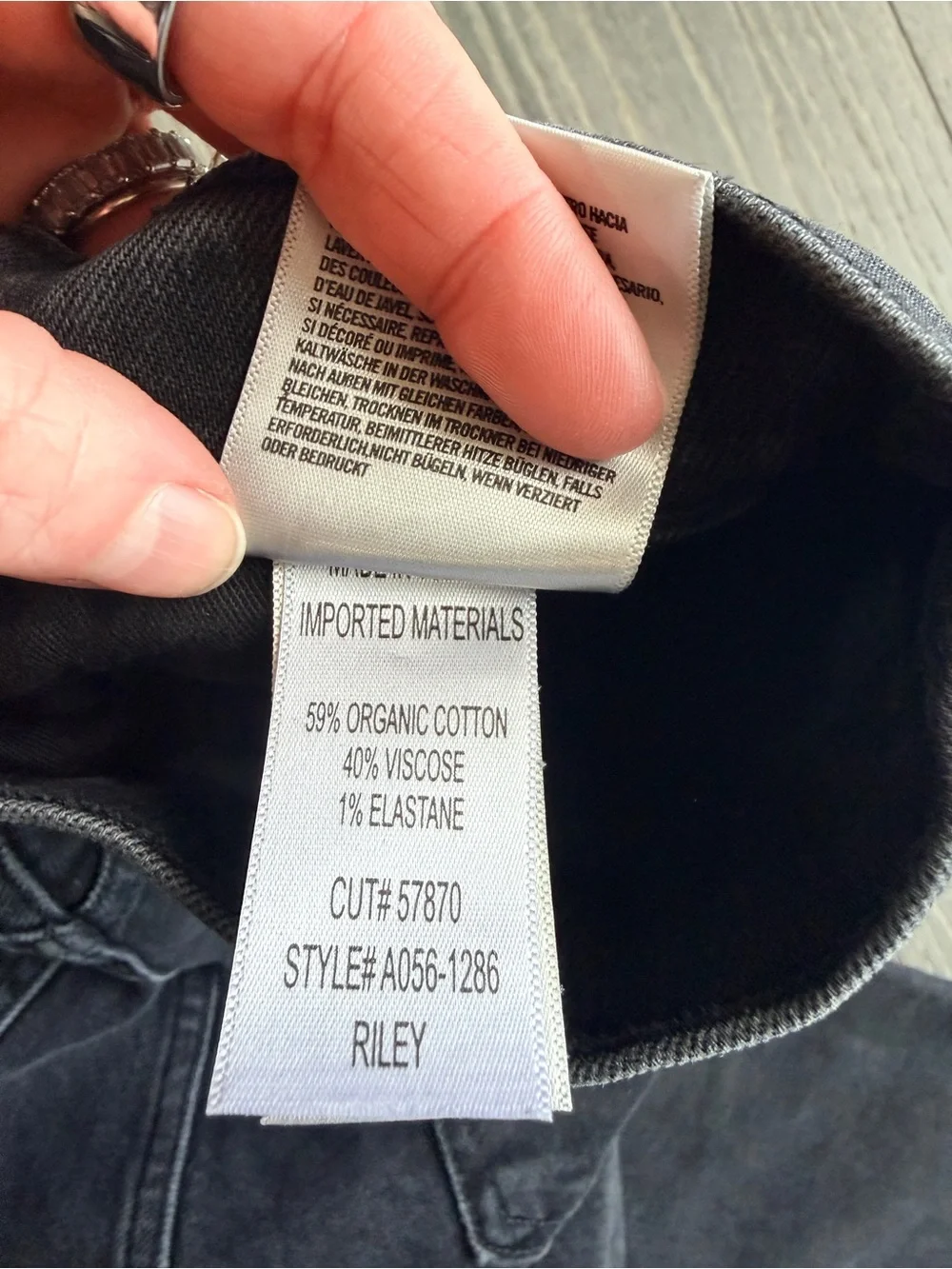Agolde Riley High Rise Straight Crop Jeans in Washed Black Size 28